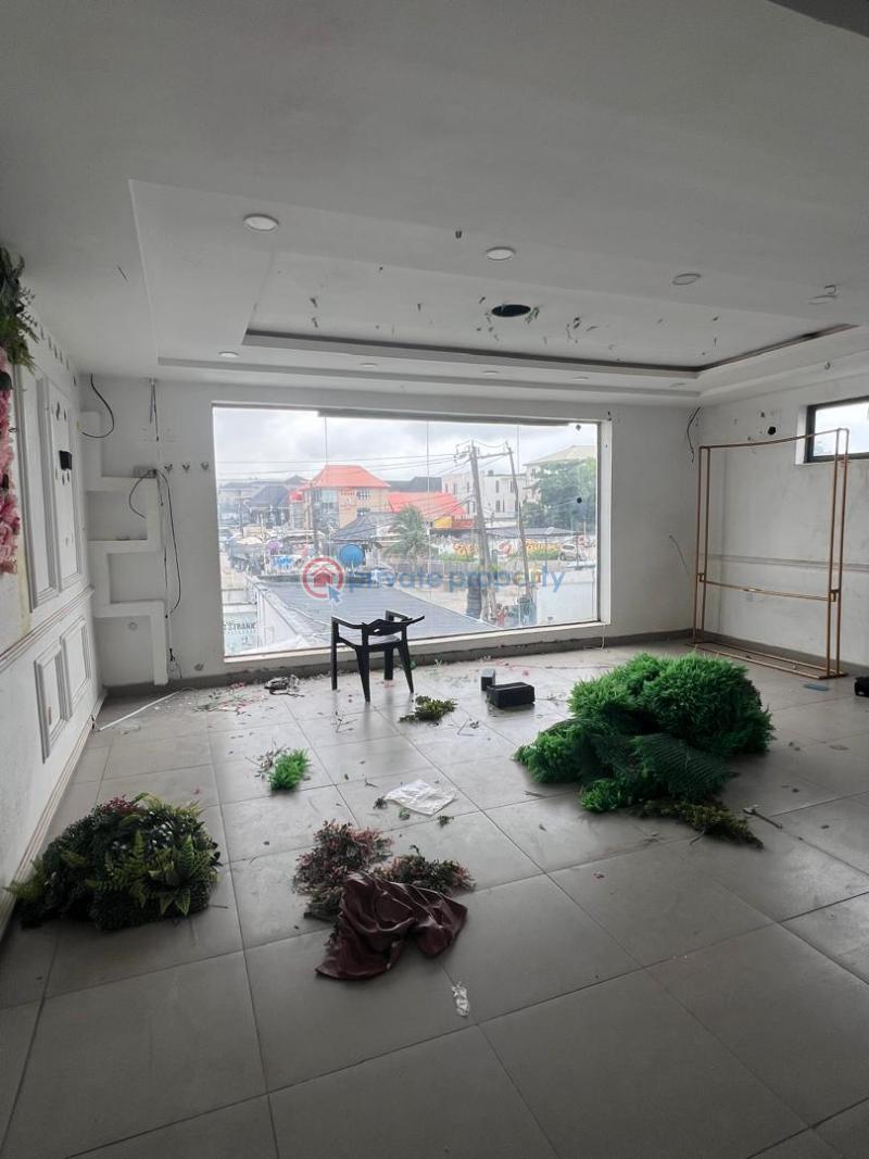 Shop For Rent Orchid Road, Lekki Lafiaji Lekki Lagos - 4