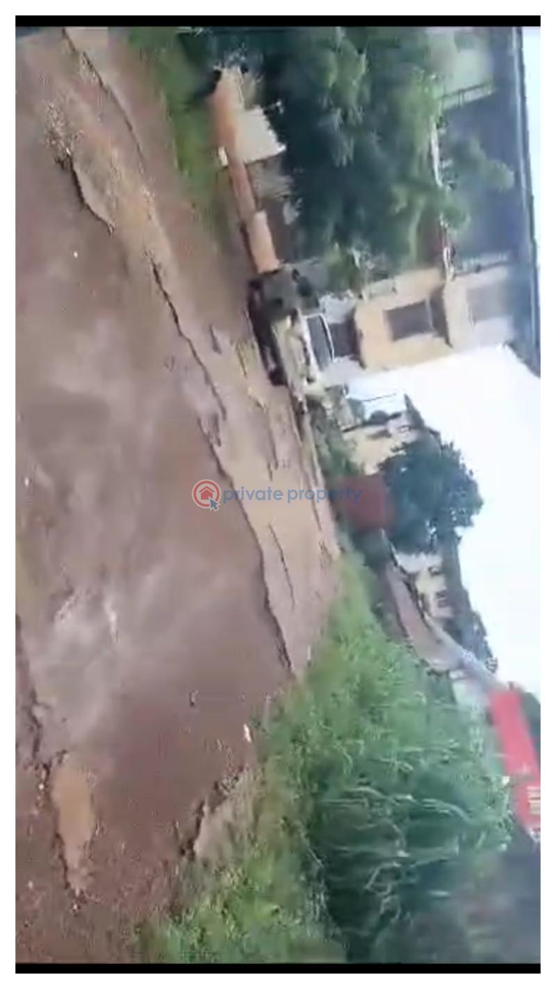 10 bedroom Mixed use Land For Sale Opposite Central Bank Of Nigeria Okpara Avenue. . Enugu Area  - 2