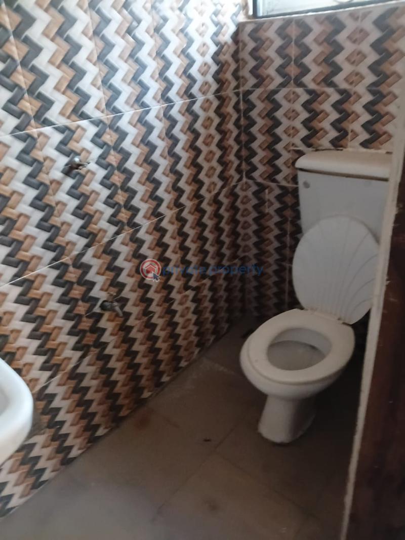 3 bedroom Bungalow For Sale Command Jiboye Apata Ibadan Oyo - 4
