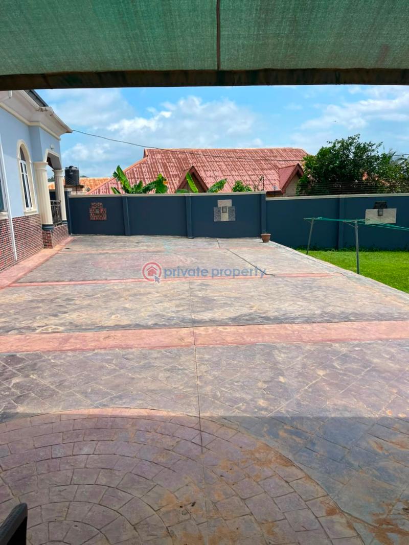 3 bedroom Bungalow For Sale Jankata Kuola Akala Express Ibadan Oyo - 3