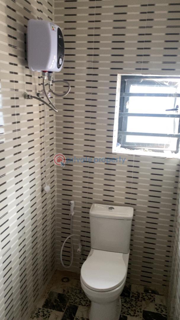 3 bedroom Block Of Flats For Rent Unity Estate Hassan Block, Akuru Elebu Akala Express Ibadan Oyo - 2