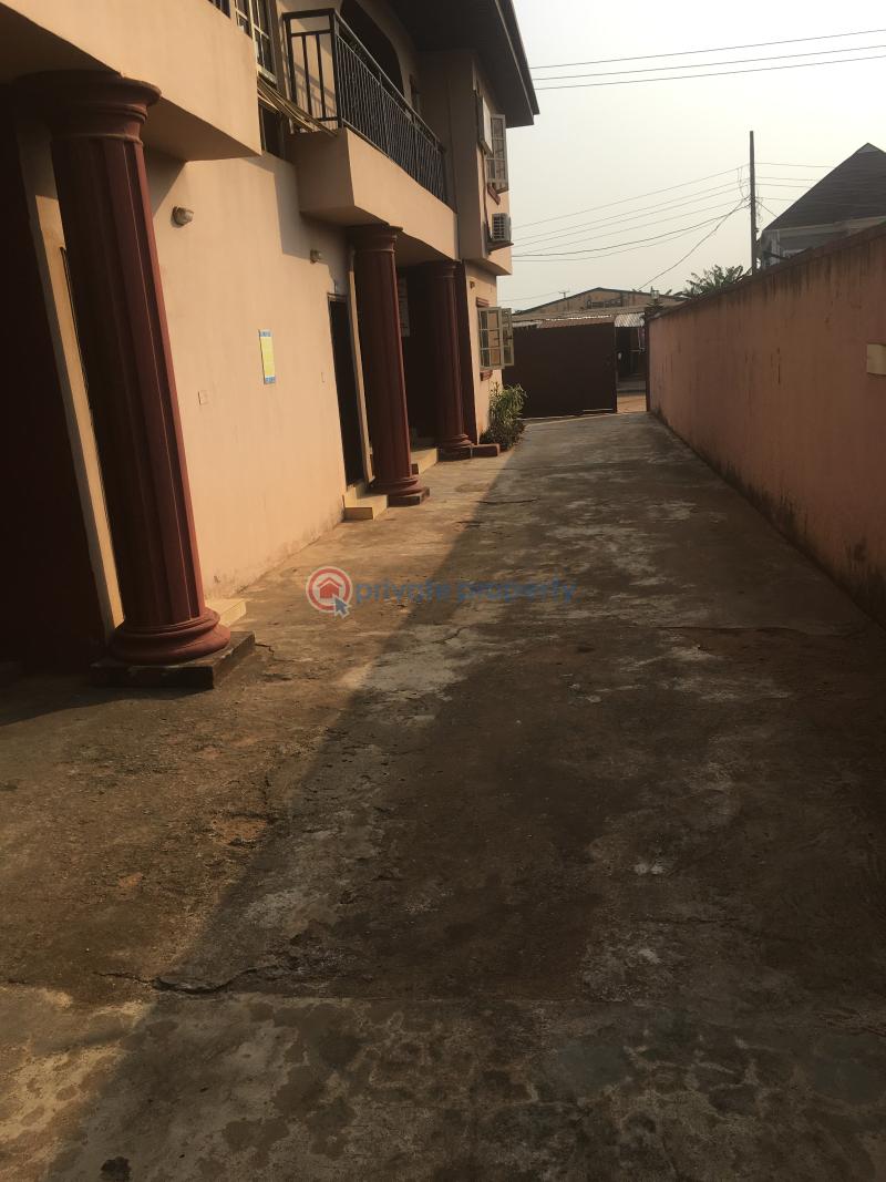 3 bedroom Block Of Flats For Sale Ogunlewe Estate Igbogbo Ikorodu Lagos - 2