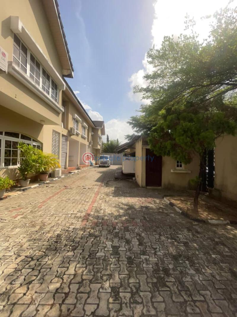 3 bedroom Semi detached Duplex For Rent Banana Island Ikoyi Lagos - 10