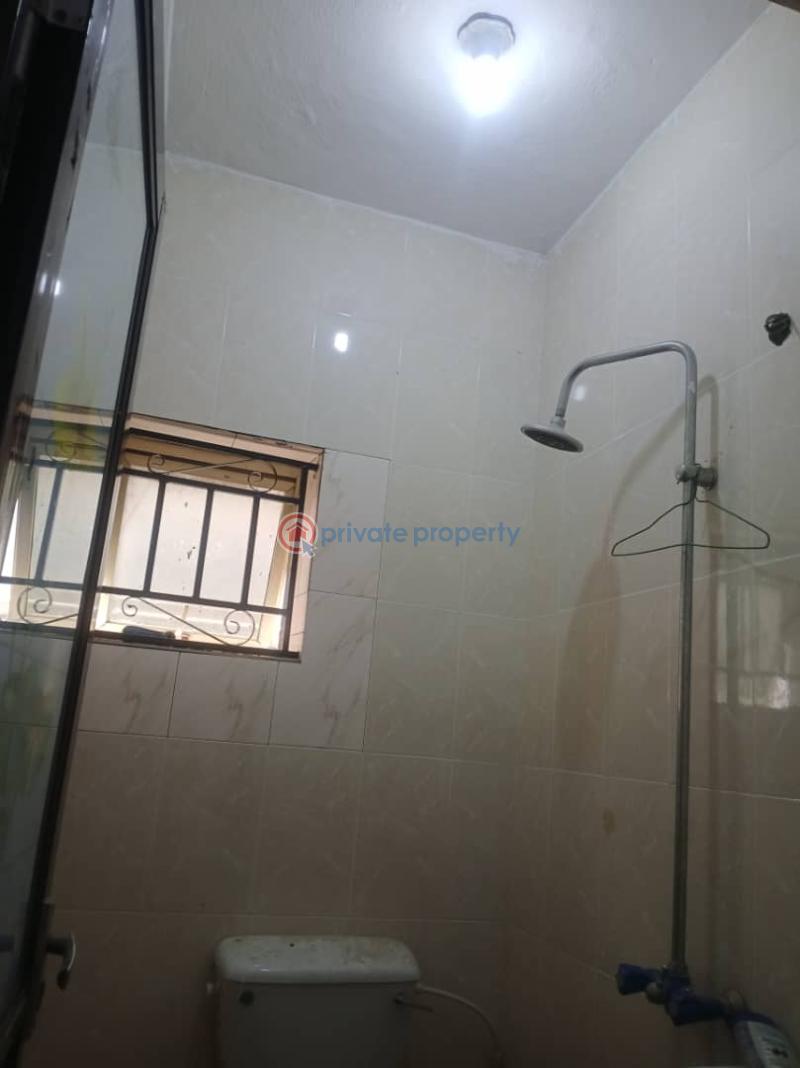 3 bedroom Block Of Flats For Rent Magodo Phase 1 Magodo Kosofe/Ikosi Lagos - 1