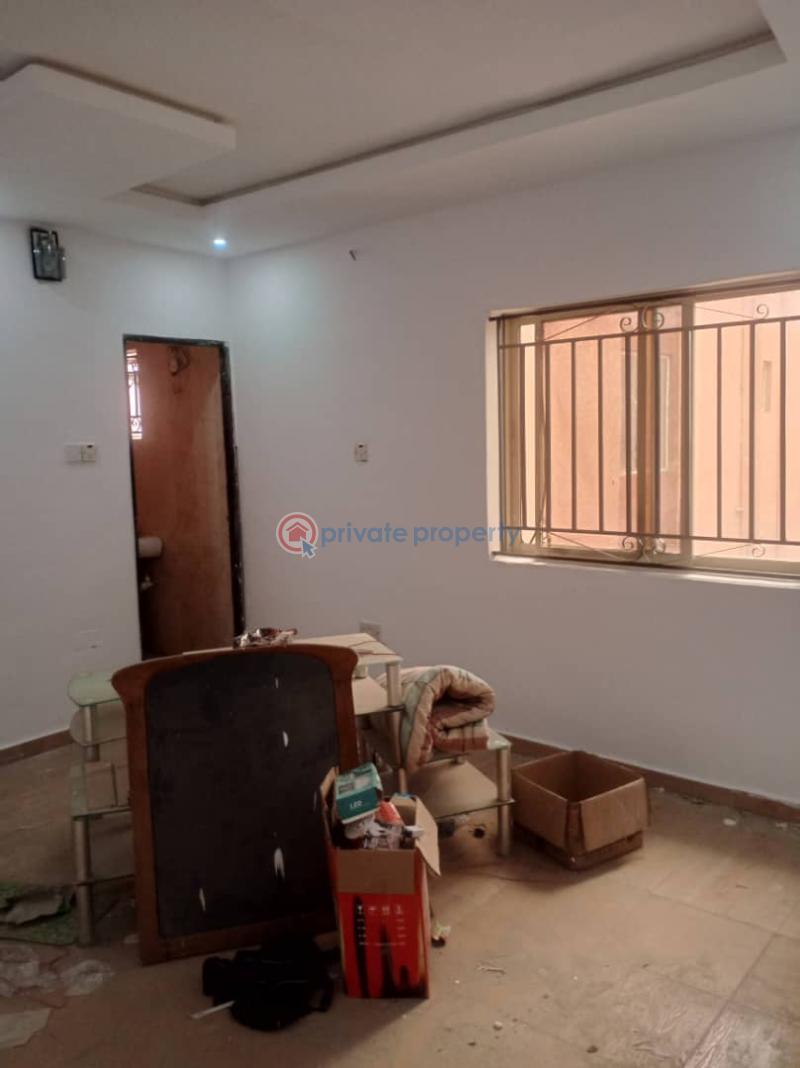 3 bedroom Block Of Flats For Rent Magodo Phase 1 Magodo Kosofe/Ikosi Lagos - 5