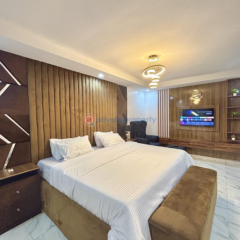3 bedroom Flat & Apartment Short let New Road Lekki Phase 2 Lagos - 0