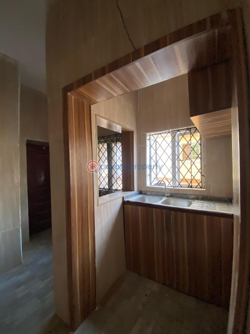 House For Rent At Kolapo Ishola Gra Ibadan Oyo - 3