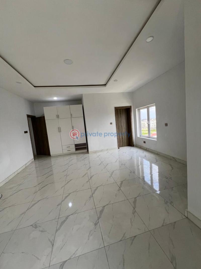 3 bedroom Block Of Flats For Rent Osapa Lekki Lagos - 8