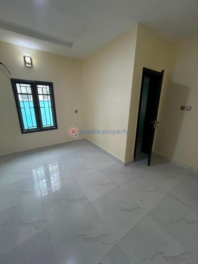 3 bedroom Flat & Apartment For Rent Ologolo Lekki Lagos - 1