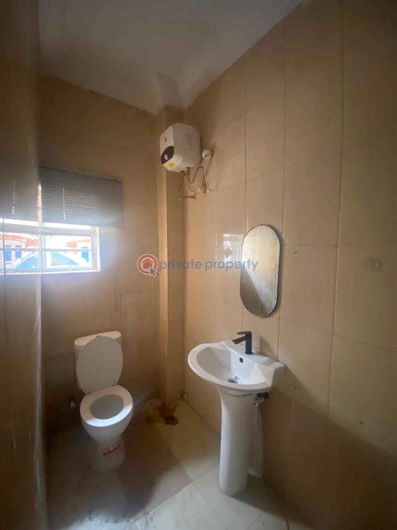 3 bedroom Block Of Flats For Rent Chevron Drive Lekki Lagos - 4