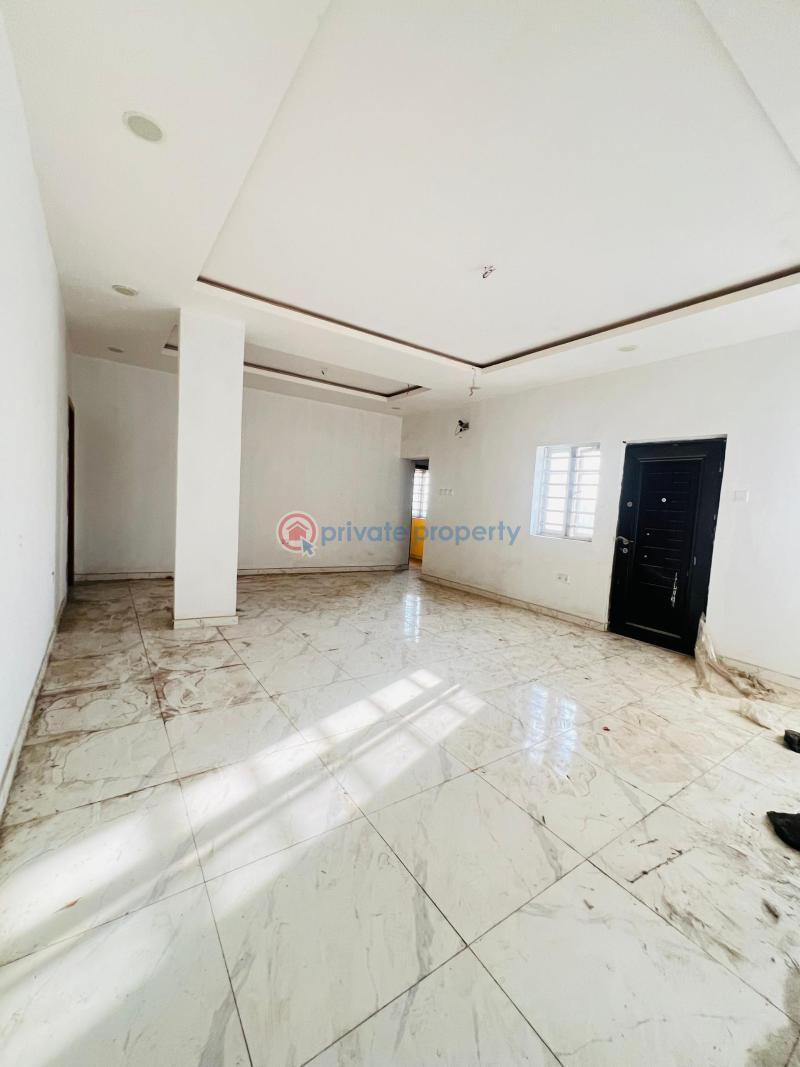 3 bedroom Block Of Flats For Sale Obanikoro Shomolu Lagos - 4