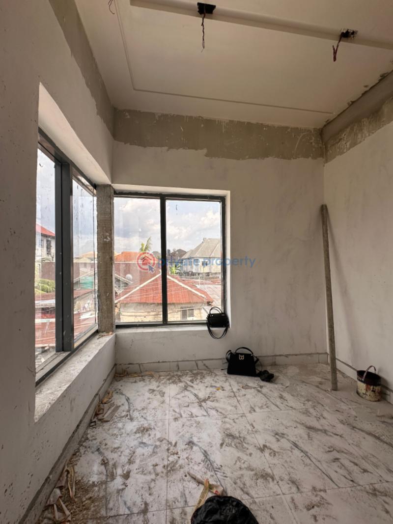 3 bedroom Shared Apartment For Sale Woji Port Harcourt Rivers - 2