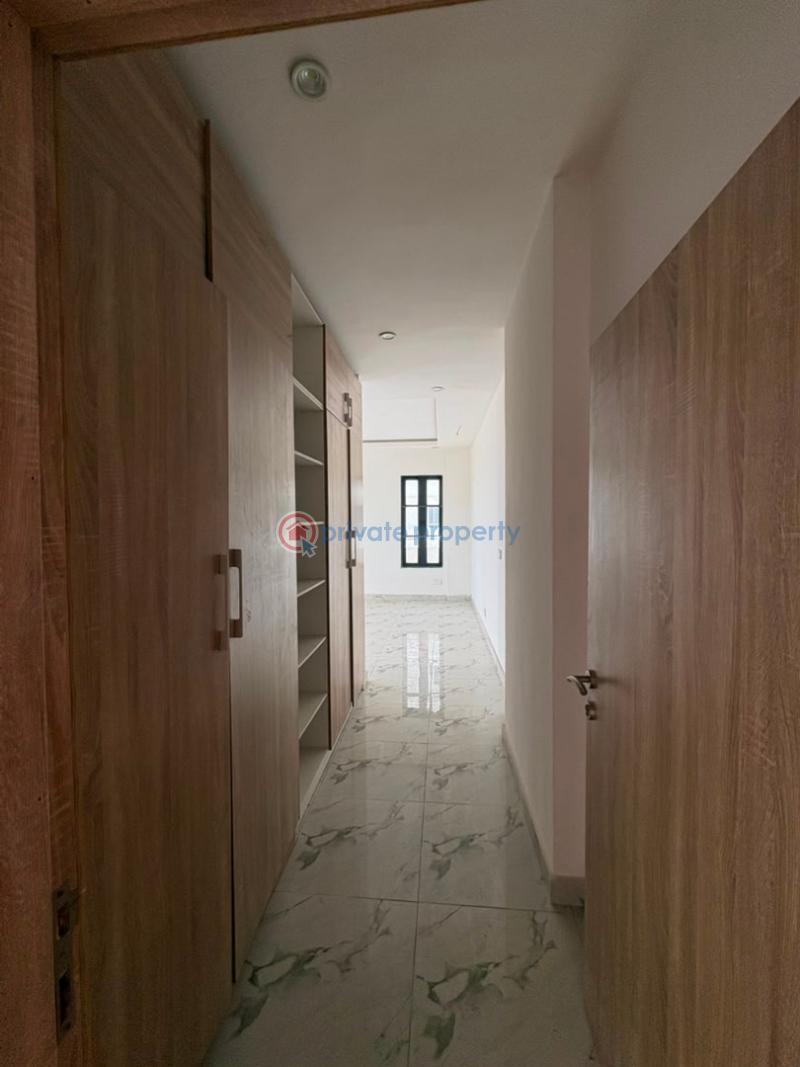3 bedroom Flat & Apartment For Sale Perinwinkle Estate Lekki Phase 1 Lagos - 22