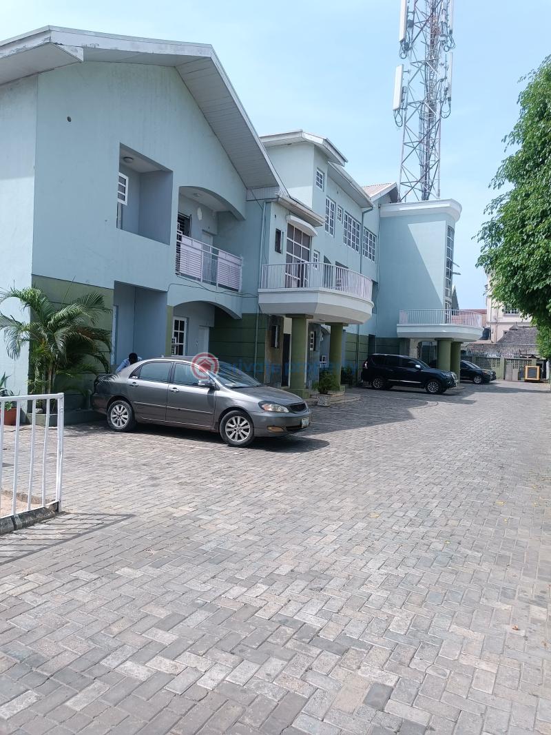 3 bedroom Block Of Flats For Rent Ikoyi Lagos - 0