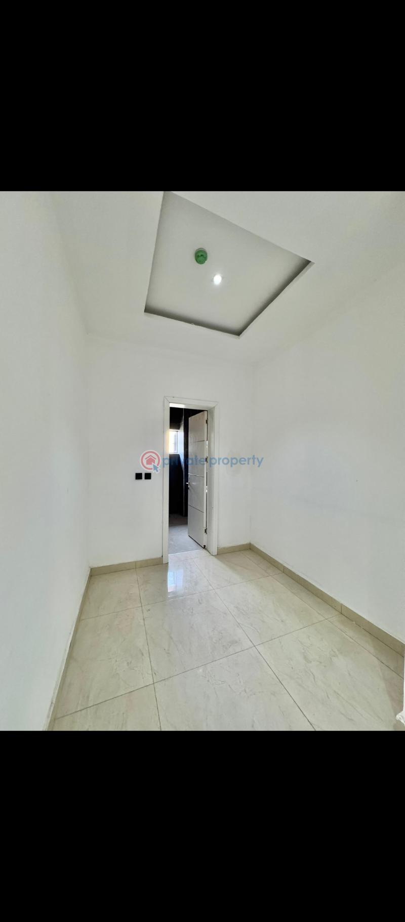 3 bedroom Block Of Flats For Rent Kofo Abayomi Victoria Island Lagos - 1