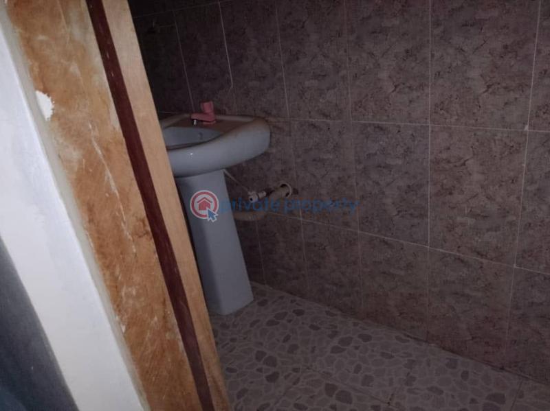 3 bedroom Bungalow For Sale Off Lagos/ibadan Express Way,magboro Ogun Ogun area  - 4