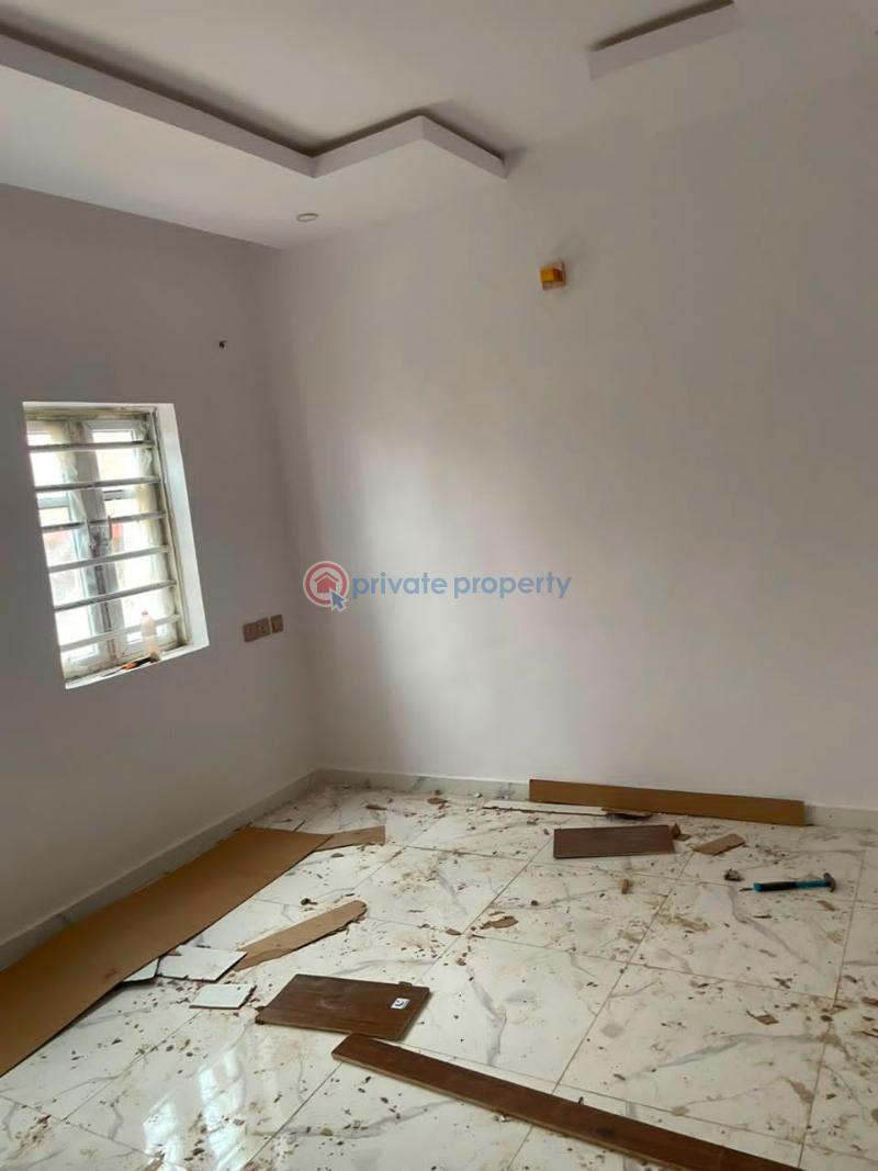 3 bedroom Bungalow For Sale Alaaka Elebu Off Akala Express Akala Express Ibadan Oyo - 3