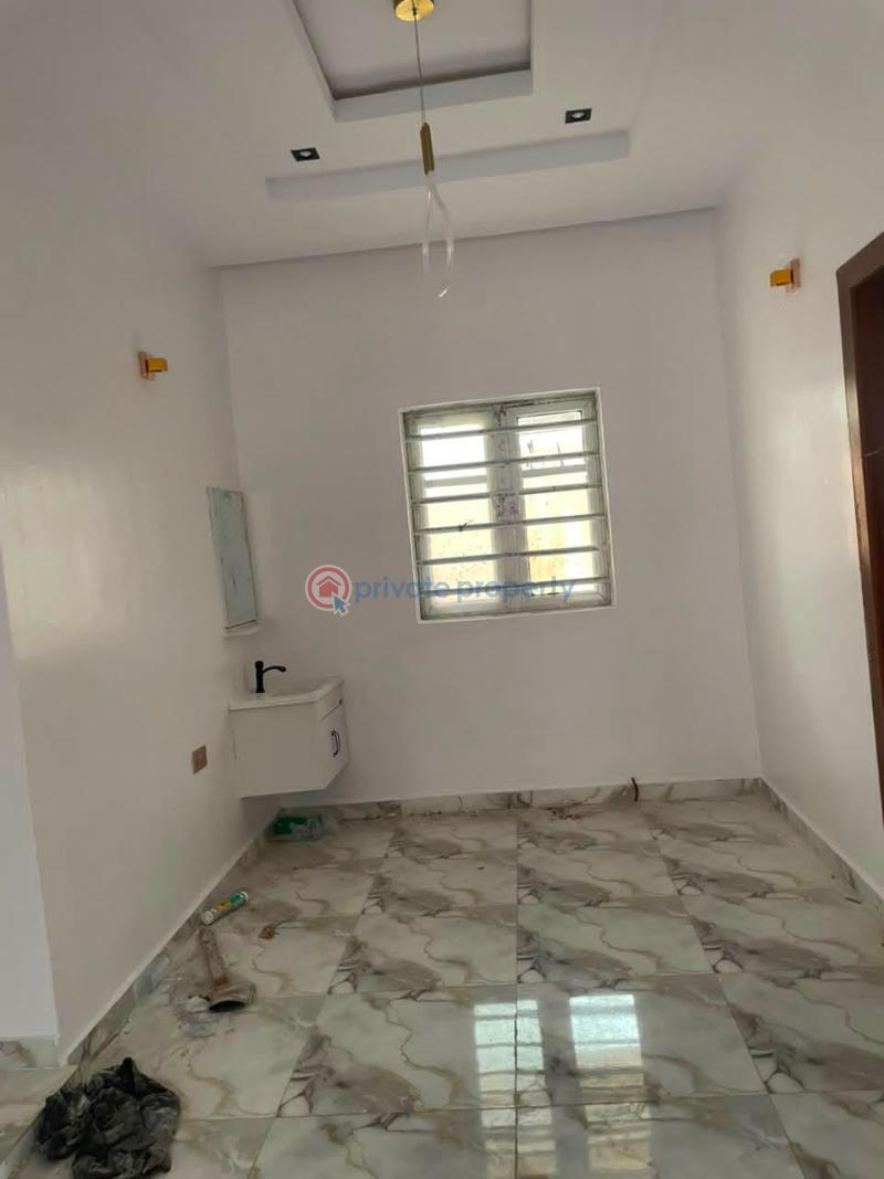 3 bedroom Bungalow For Sale Alaaka Elebu Off Akala Express Akala Express Ibadan Oyo - 2