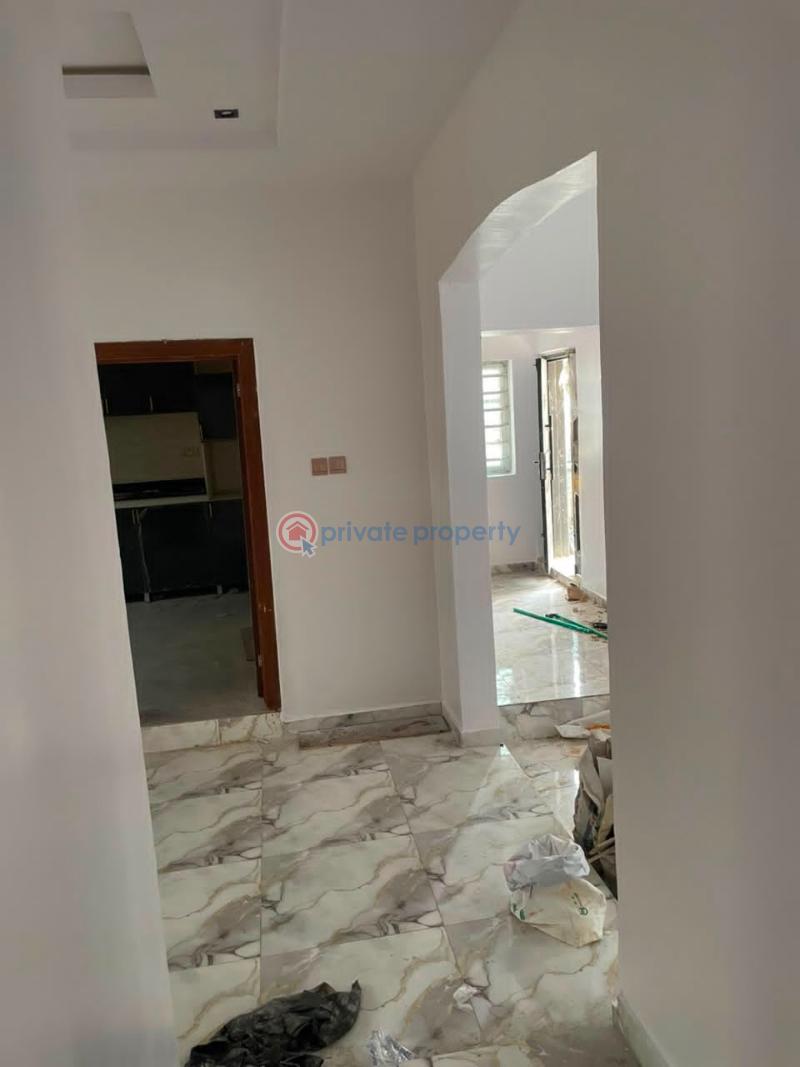 3 bedroom Bungalow For Sale Alaaka Elebu Off Akala Express Akala Express Ibadan Oyo - 0