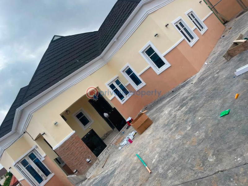 3 bedroom Bungalow For Sale Alaaka Elebu Off Akala Express Akala Express Ibadan Oyo - 8