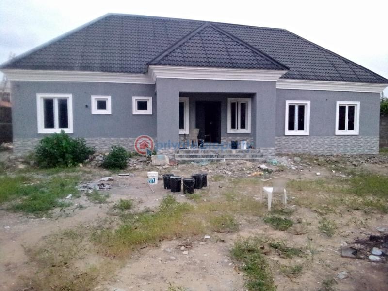 3 bedroom Bungalow For Sale Cooperative Badore Ajah. Badore Ajah Lagos - 1