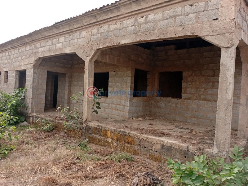 3 bedroom Bungalow For Sale Oil Spring Estate Lugbe Fha Lugbe Abuja Phase 4  - 1