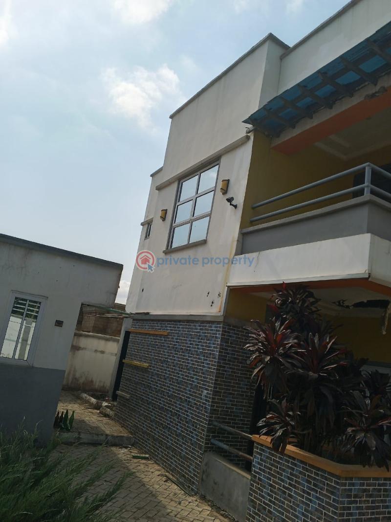 3 bedroom Detached Duplex For Sale Very Close To Item 7 Vanguard Ologueru Eleyele Ibadan Oyo - 3