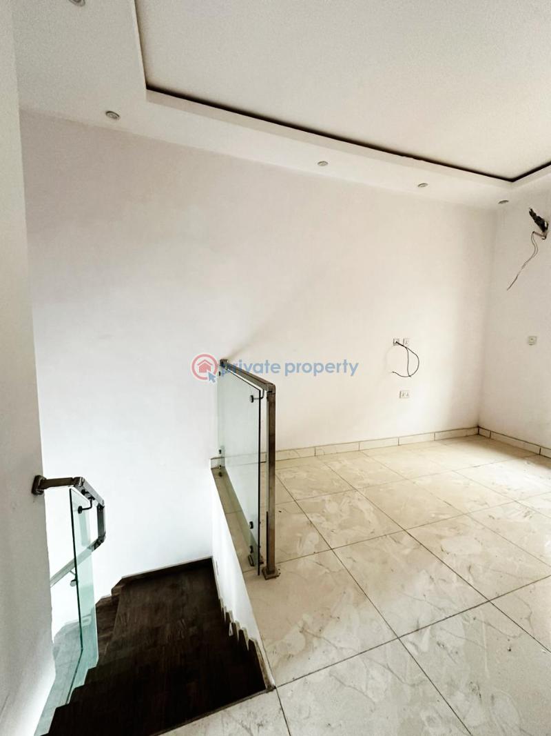 3bedroom duplex with bq and gym and swimming pool - 4 3 bedroom Duplex For Sale Ajah Lagos - 4