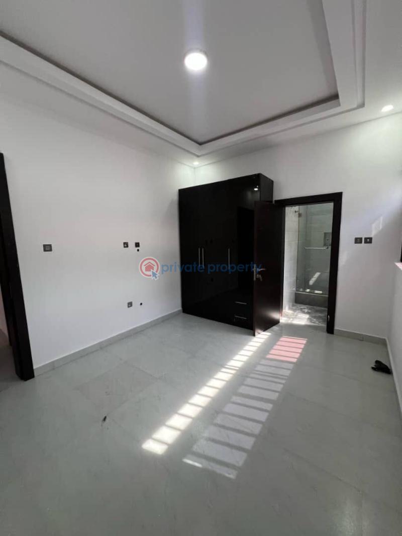 3 bedroom Flat & Apartment For Rent Along Lekki Expressway Lagos - 4