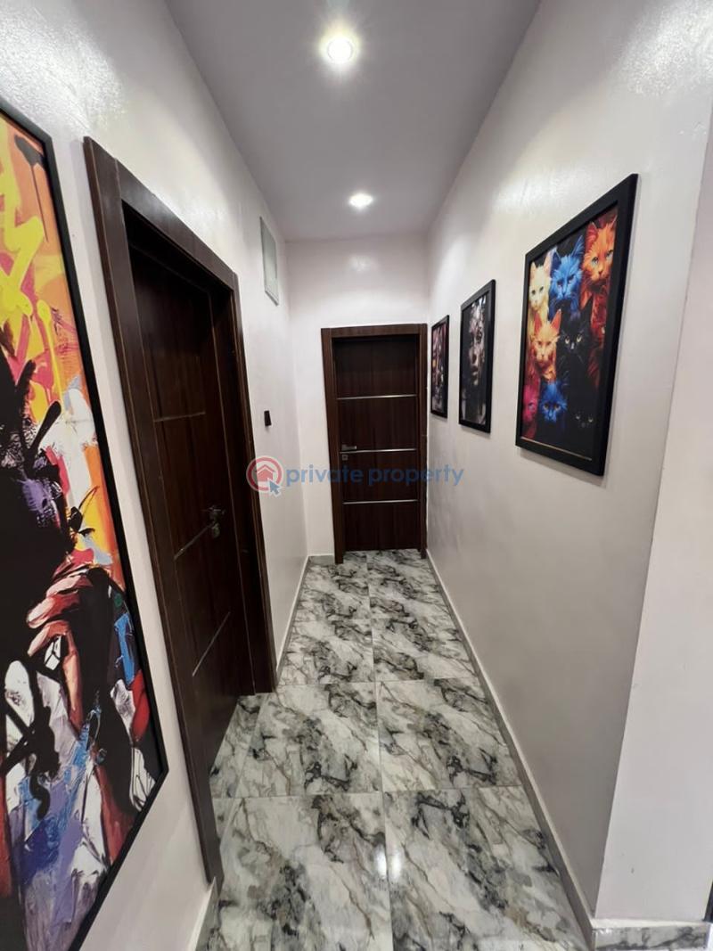 3 bedroom Block Of Flats For Rent Alagomeji Yaba Lagos - 1