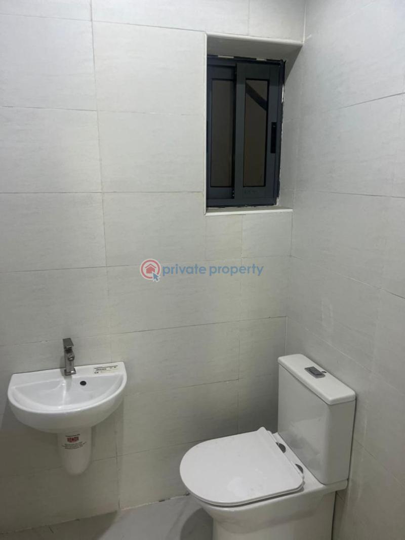 3 bedroom Block Of Flats For Sale Estate Obafemi Awolowo Way Ikeja Lagos - 5