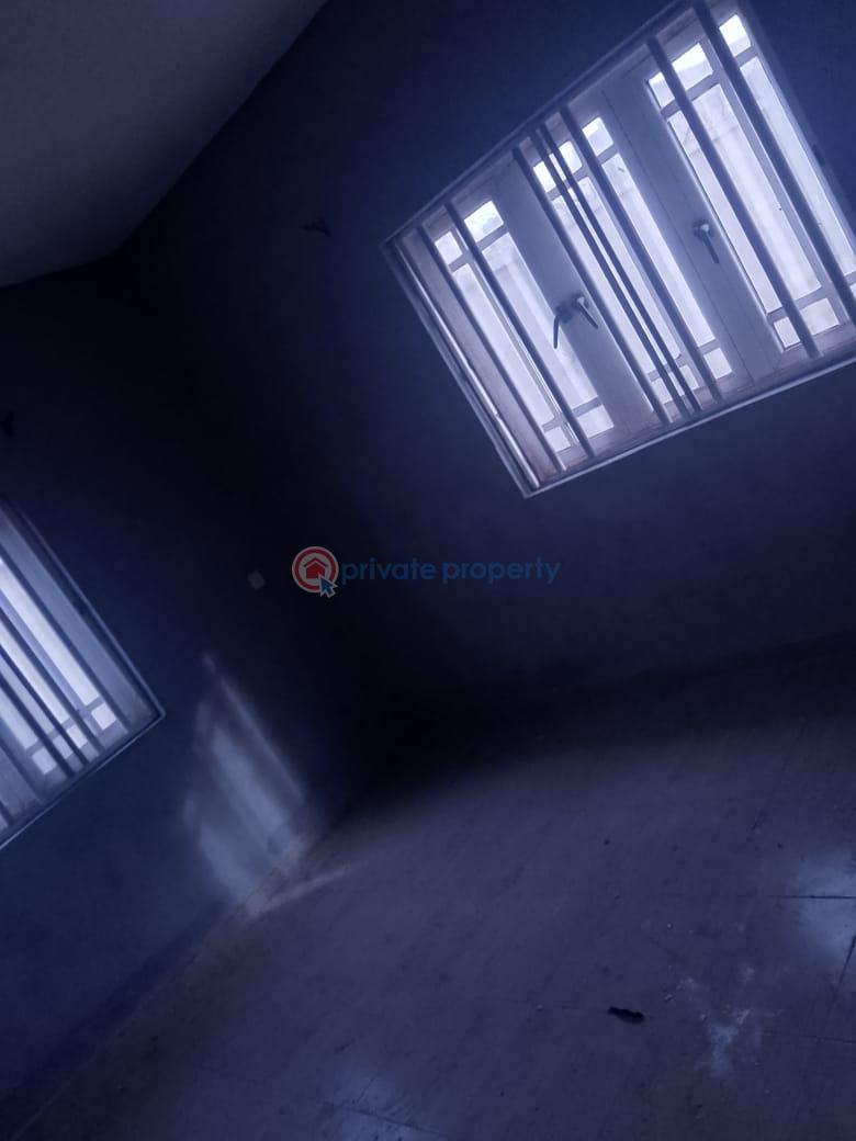 3 bedroom Block Of Flats For Rent Akoto Estate Elebu Off Akala Express Akala Express Ibadan Oyo - 4