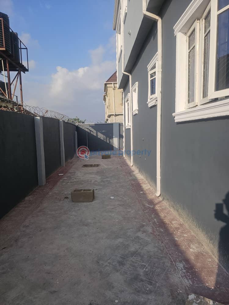 3 bedroom Block Of Flats For Rent Premier Estate Akuru, Elebu Akala Express Ibadan Oyo - 20