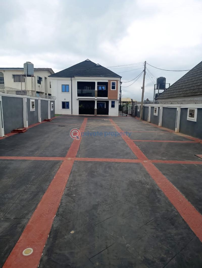 3 bedroom Block Of Flats For Rent Johnson Awe Sharp Corner Akala Express Ibadan Oyo - 0
