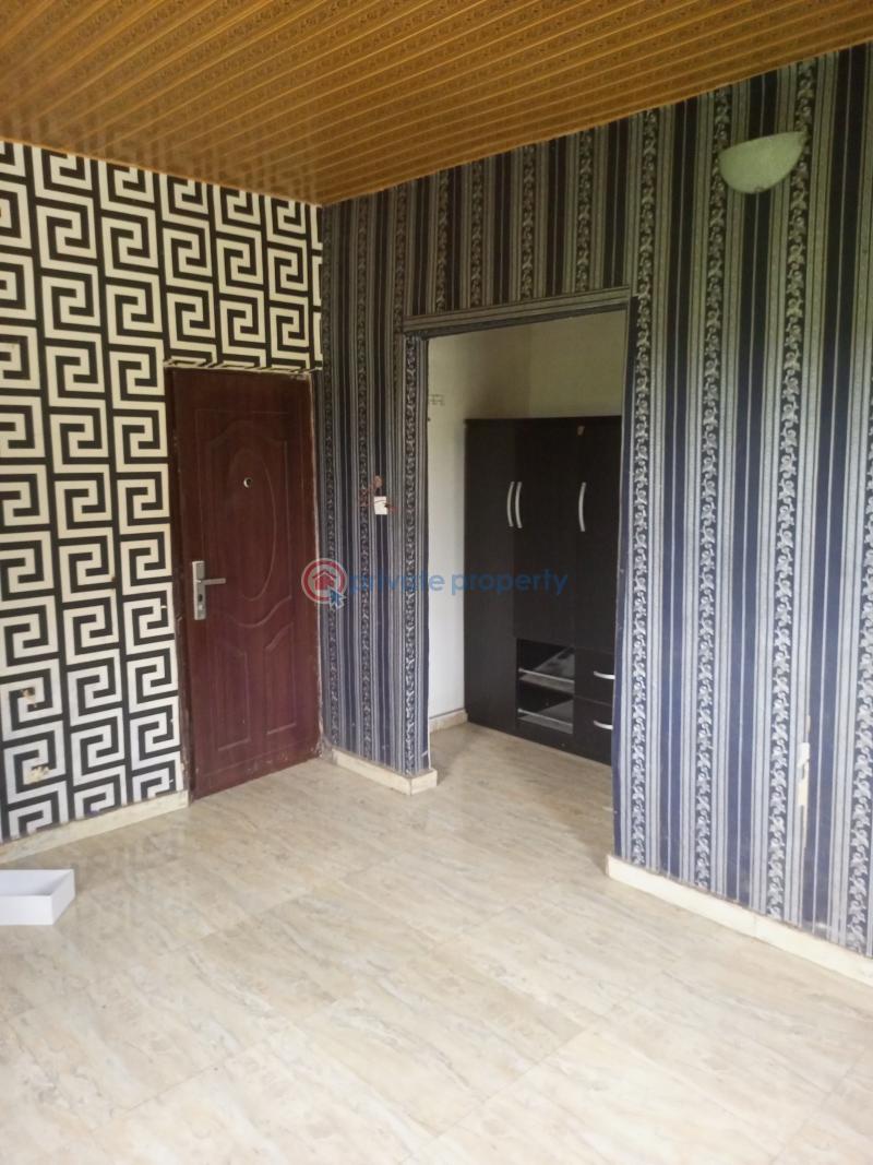 For rent 3 bedroom Block Of Flats Mtn Mass Off Ugbor Road Benin Edo (PID 4PAMGY) Private