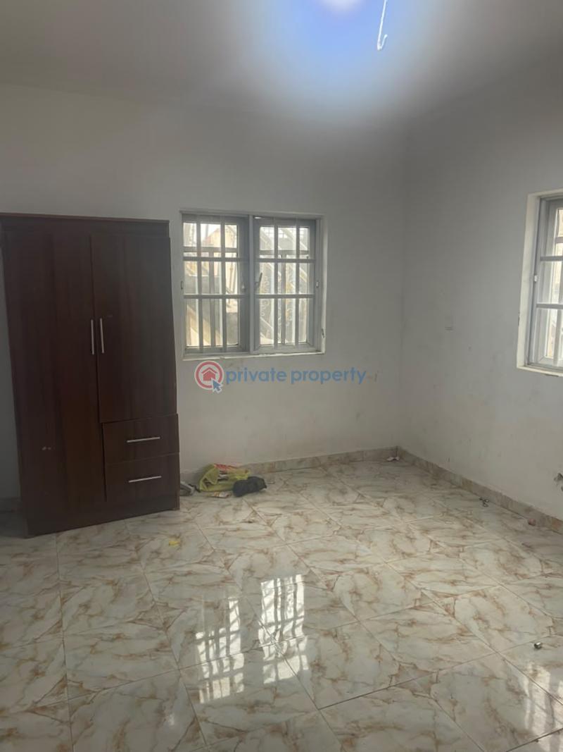 3 bedroom Block Of Flats For Rent New Land Alaaka Elebu Akala Express Ibadan Oyo - 0