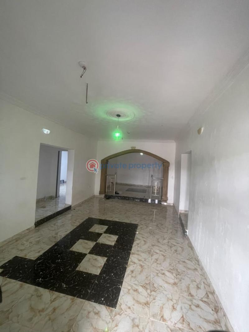 3 bedroom Block Of Flats For Rent New Land Alaaka Elebu Akala Express Ibadan Oyo - 4