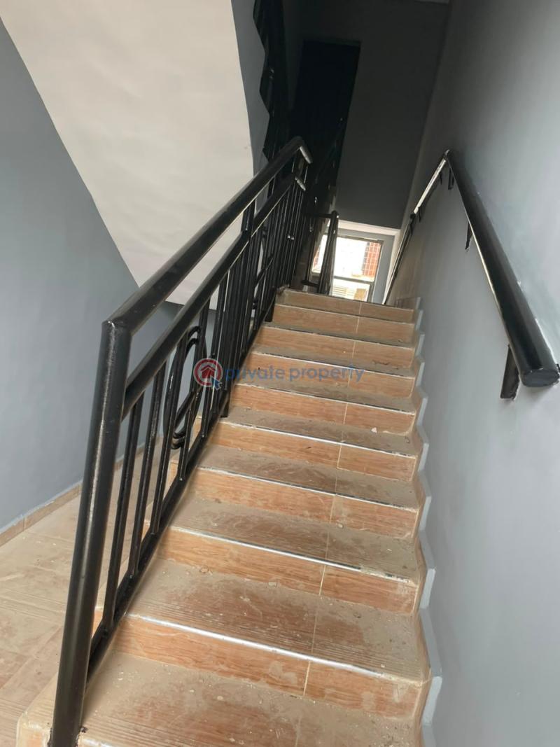 3 bedroom Block Of Flats For Rent Premier Estate, Akuru Elebu Akala Express Ibadan Oyo - 5