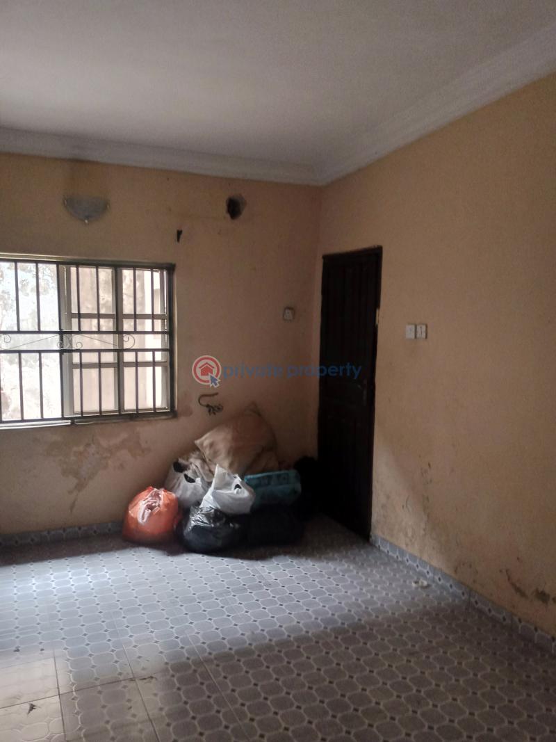 3 bedroom Block Of Flats For Rent Esther Port Avenue Sholuyi Ifako-Gbagada Lagos - 14