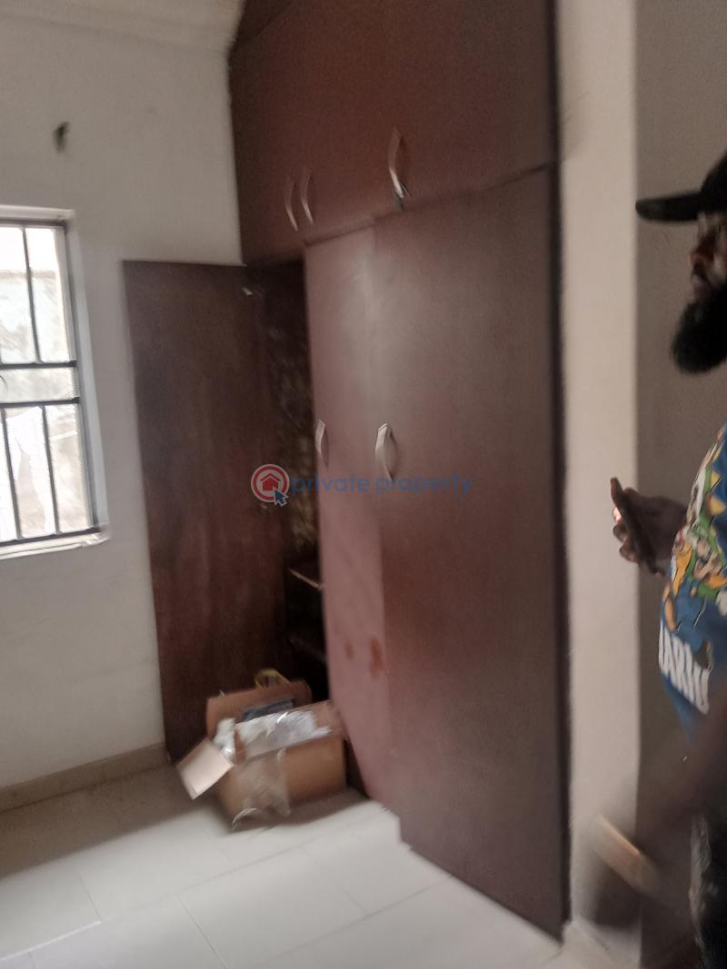 3 bedroom Block Of Flats For Rent Esther Port Avenue Sholuyi Ifako-Gbagada Lagos - 9