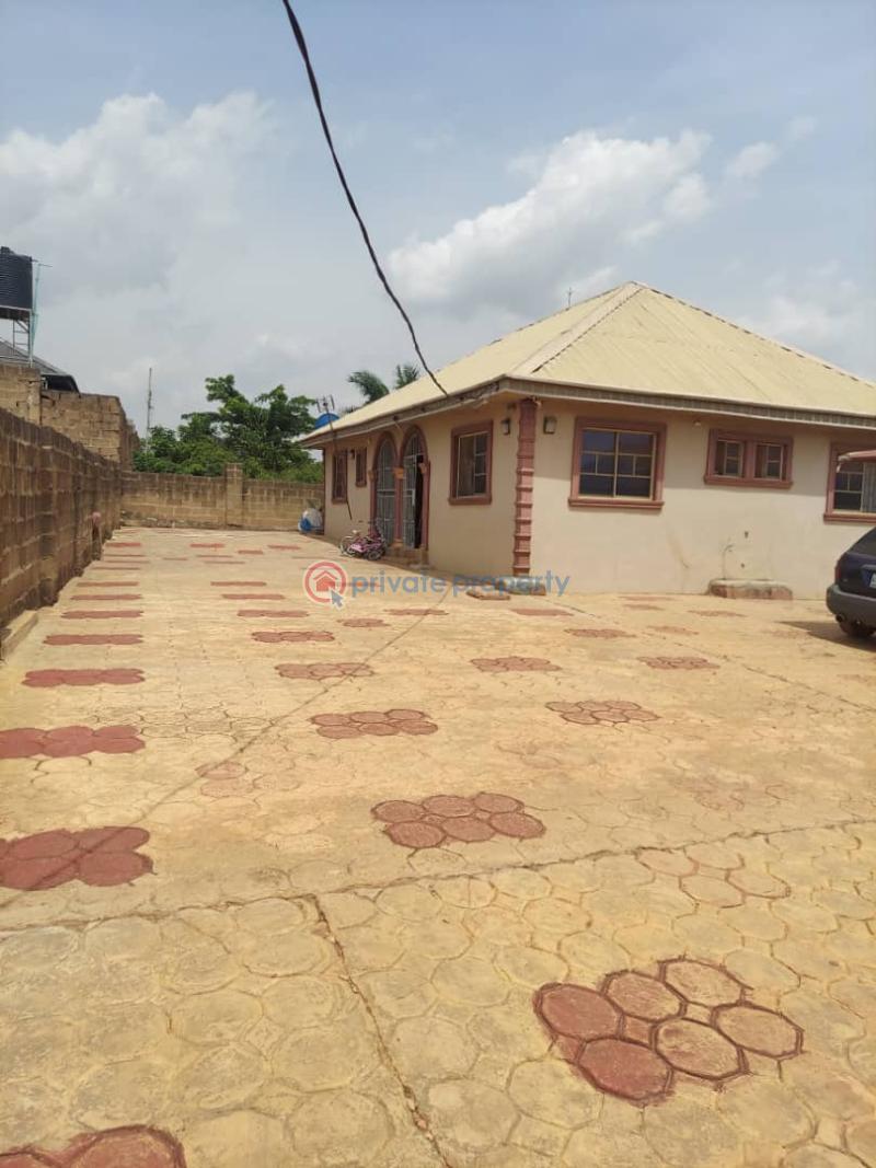 House For Sale At Abutu Iyana Barracks Road Ojoo Ibadan Oyo - 2
