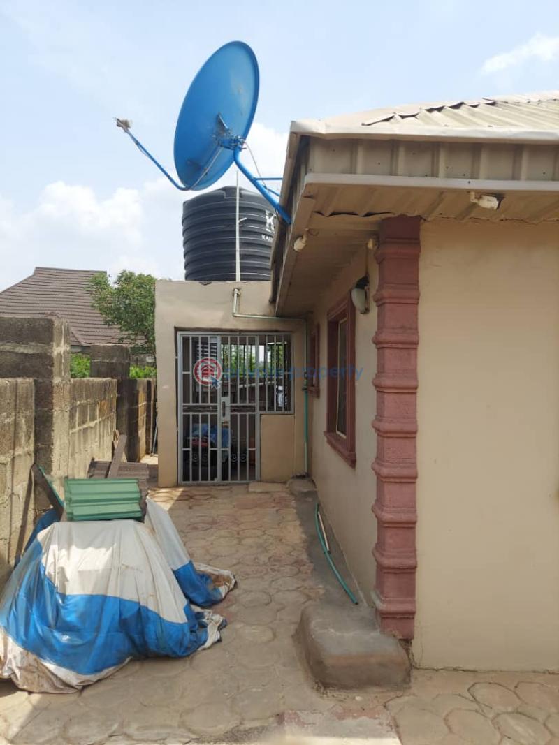 House For Sale At Abutu Iyana Barracks Road Ojoo Ibadan Oyo - 5