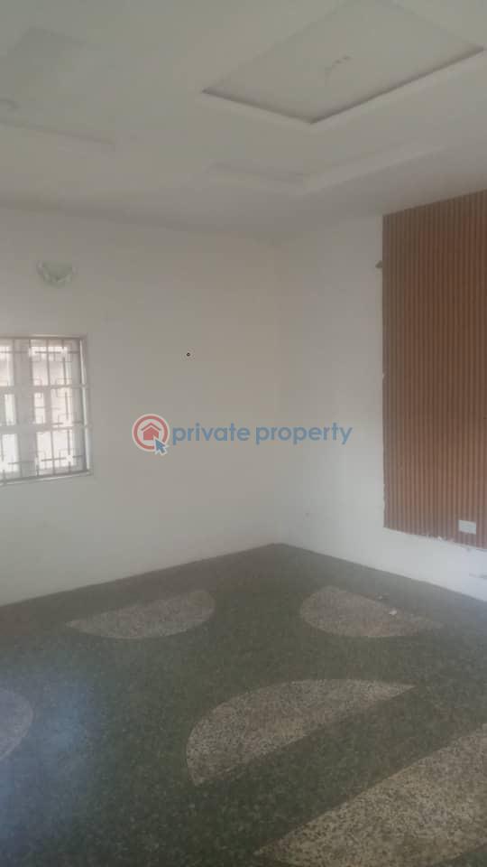 3 bedroom Block Of Flats For Rent Trumed Adeoyo Ringroad Adeoyo Ibadan  - 8