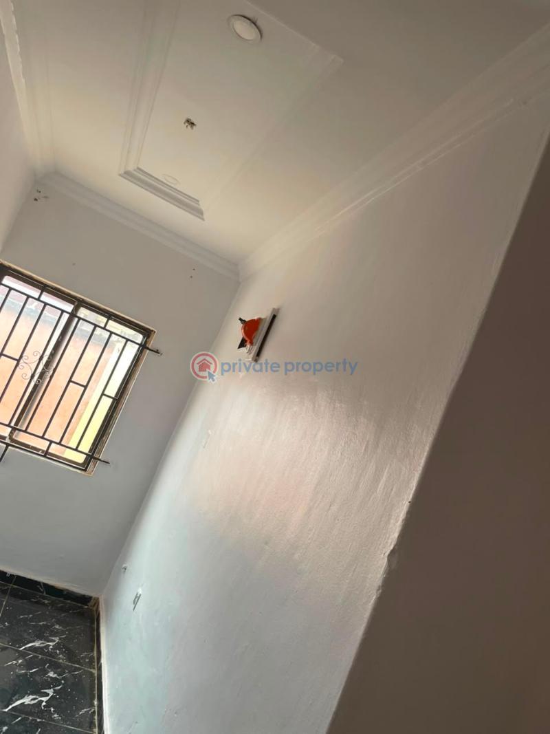 3 bedroom Block Of Flats For Rent Odeku Estate Off Liberty Academy Akala Express Ibadan Oyo - 5