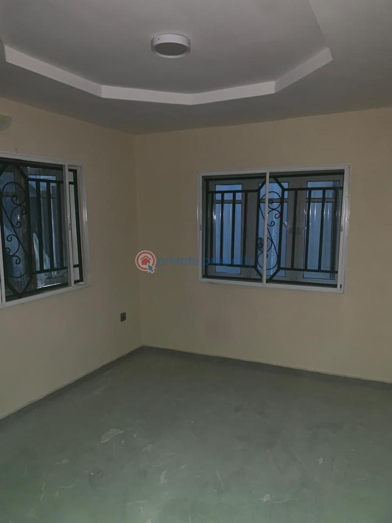 3 bedroom Block Of Flats For Rent Ilu Tuntun, Along Asunle Off Tipper Garage, Akala Express Ibadan Oyo - 2
