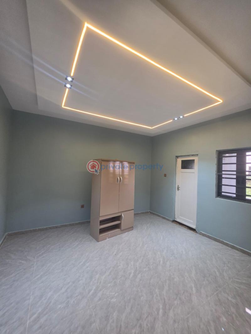 3 bedroom Bungalow For Rent I Cast Area, Elebu Akala Express Ibadan Oyo - 4