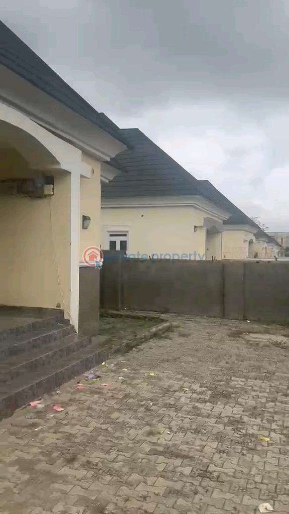 3 bedroom Detached Bungalow For Sale Inside An Estate Apo Abuja Phase 2  - 2