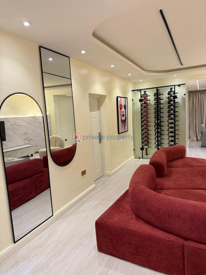 3bedroom luxurious apartment with wine bar, snooker swimming pool & ps5 - 1 3 bedroom Block Of Flats Short let V.i Adeola Odeku Victoria Island Lagos - 1