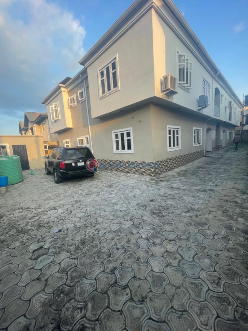 3 bedroom Block Of Flats For Rent Badore Ajah Lagos - 0