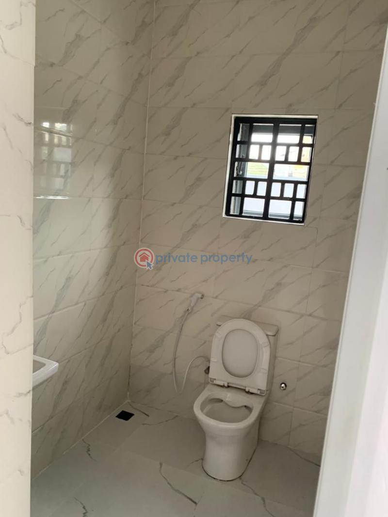 3 bedroom Bungalow For Rent Prime Estate Elebu Akala Express Ibadan Oyo - 3